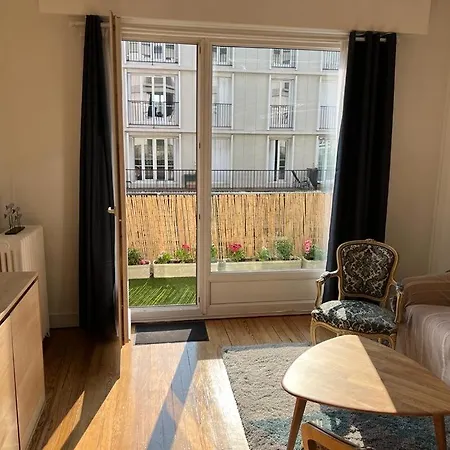 Le Petit Paris